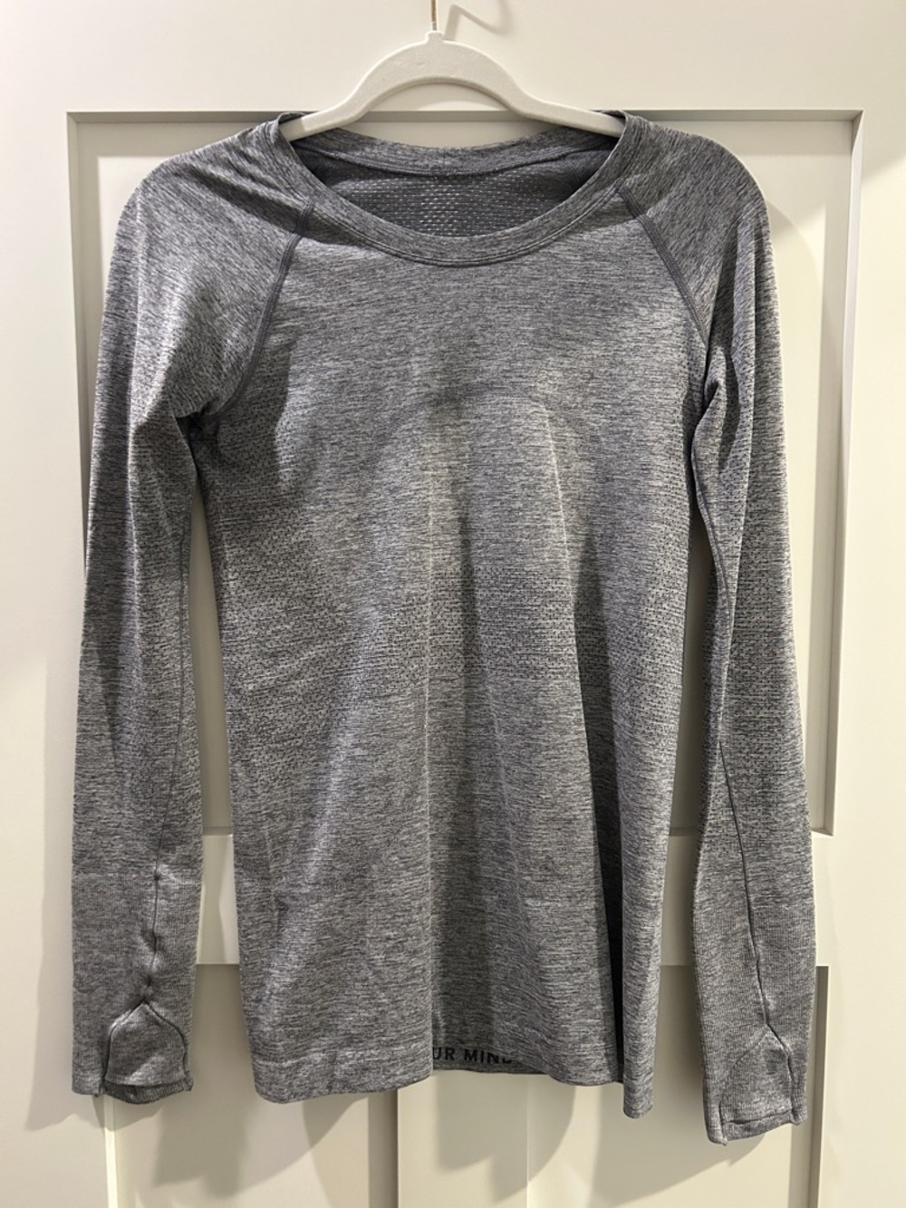 lululemon athletica Heather Gray Long-Sleeve Performance Top